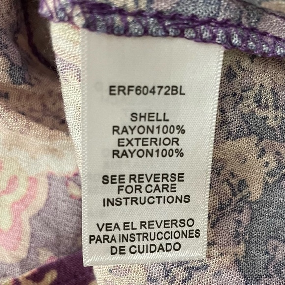 En Creme Paisley Print Romper - Picture 5 of 5